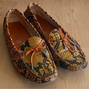 Tod’s Gommino Women’s Leather Snakeskin-Print Driving Loafers, Size 38 (US 7.5)